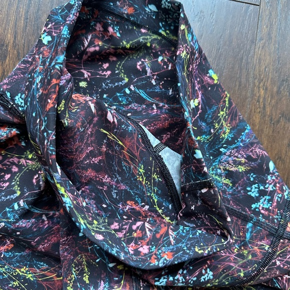 Lululemon Wunder Under High-Rise 23” Scalloped Leggings - Picture 5 of 5